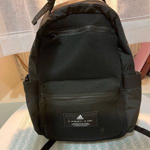 Adidas VFA Backpack. Classic design! Black